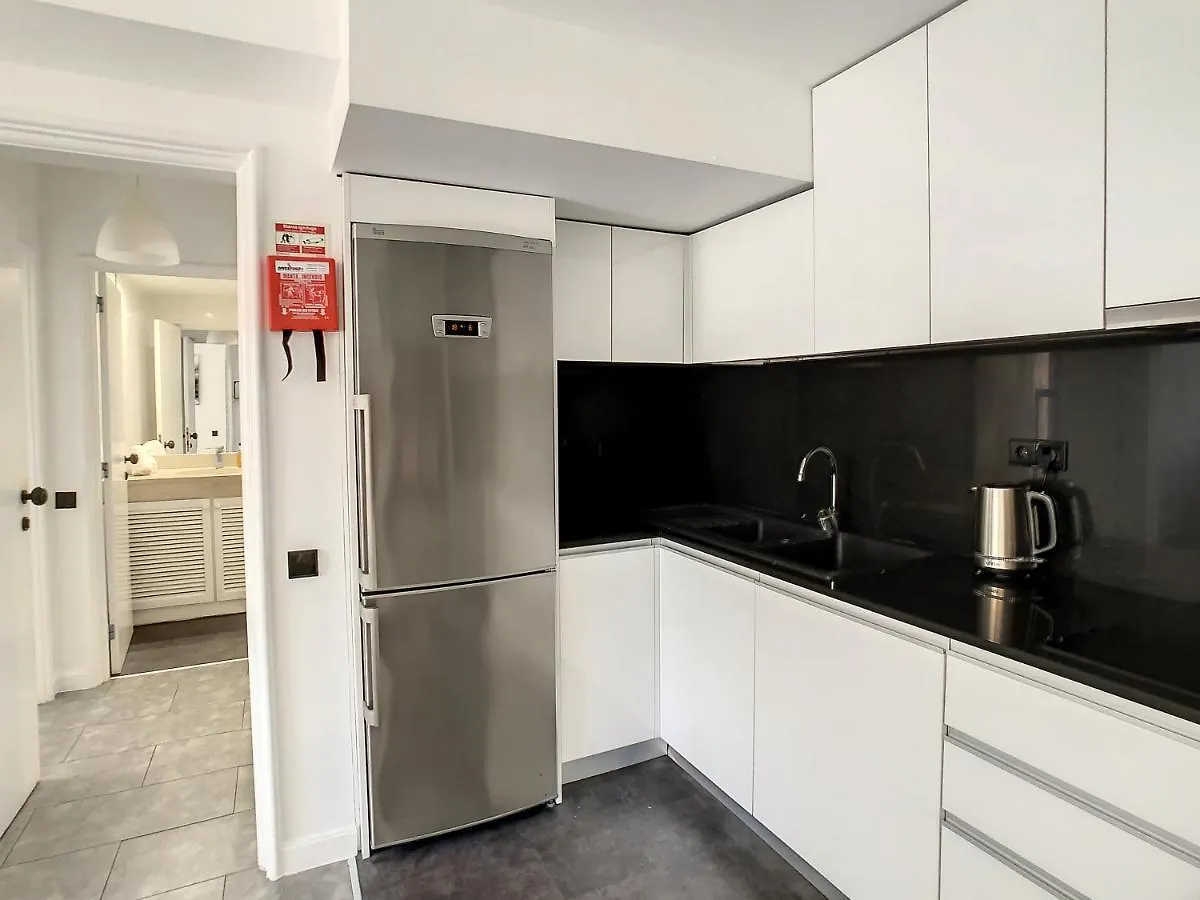 Ocean Breeze By Lovelystay Funchal  Appartement